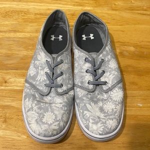 Size 10 Women’s Under Armour Slip-On Shoes